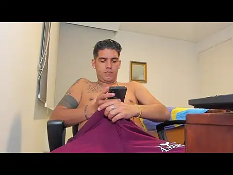 Zack Grey online show from 6, 11, 2025