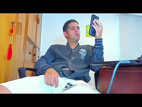 Zack Grey online show from 9, 10, 2025