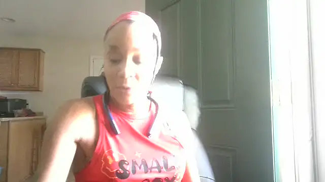 EnticingAaliyah online show from 7, 10, 2025