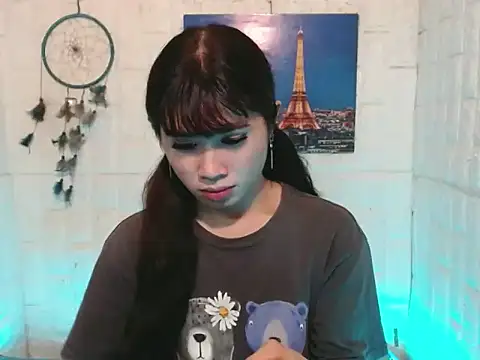 urasian shirley21 online show from 23, 4, 2026