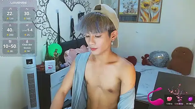 WildestTwink online show from 8, 9, 2025