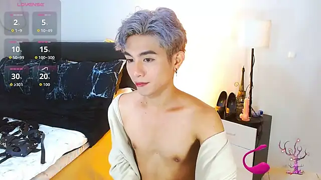 WildestTwink online show from 17, 4, 2026