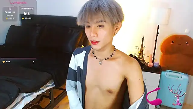 Snapshot of WildestTwink chatting on 9, 5, 2026 WildestTwink online show from 9, 5, 2026