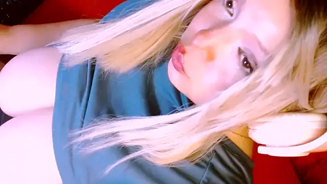 Honey Lucy1 online show from 20, 4, 2026