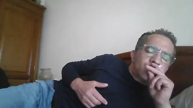 Snapshot of CarlosRocha73 chatting on 3, 5, 2026 CarlosRocha73 online show from 3, 5, 2026