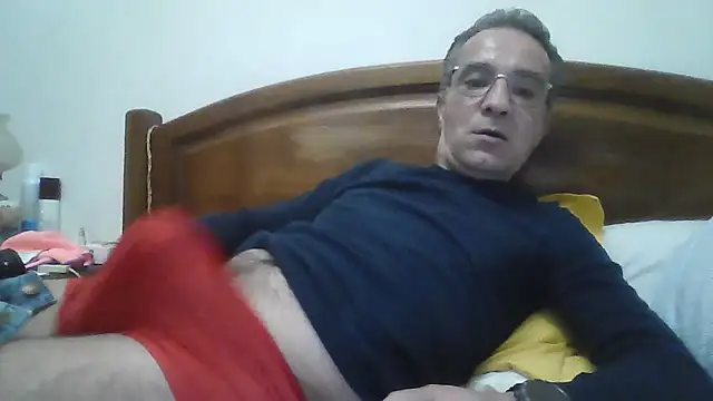 Snapshot of CarlosRocha73 chatting on 2, 5, 2026 CarlosRocha73 online show from 2, 5, 2026