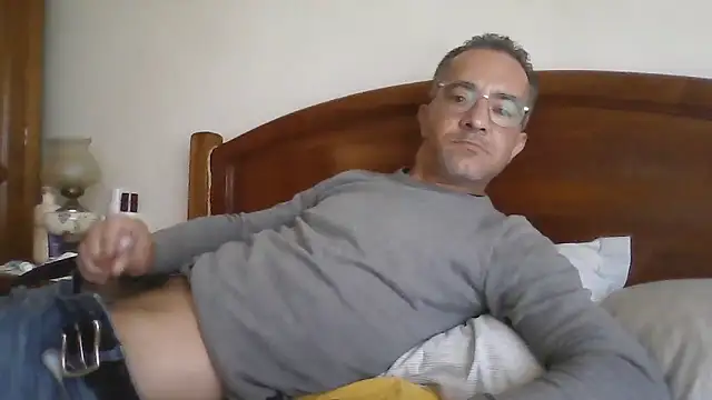 Snapshot of CarlosRocha73 chatting on 16, 5, 2026 CarlosRocha73 online show from 16, 5, 2026
