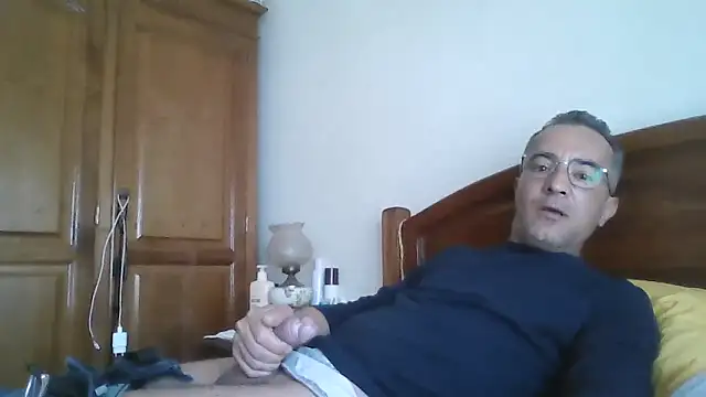 Snapshot of CarlosRocha73 chatting on 7, 5, 2026 CarlosRocha73 online show from 7, 5, 2026