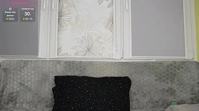 Hetera online show from 2, 12, 2025