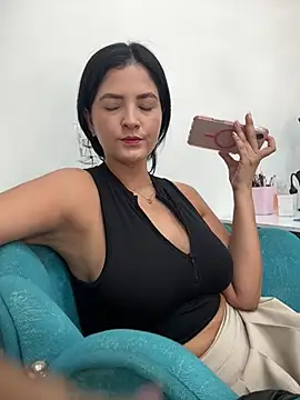 Carolina Novoa online show from 8, 2, 2025