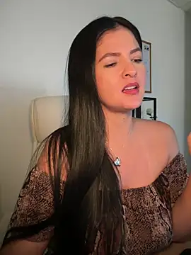 Carolina Novoa online show from 5, 3, 2025