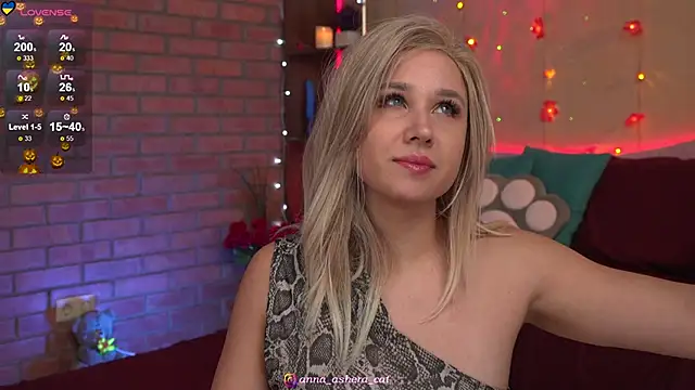 Ashera Cat online show from 13, 11, 2025