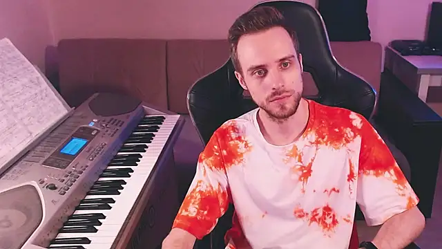 Sweetparker online show from 8, 9, 2025