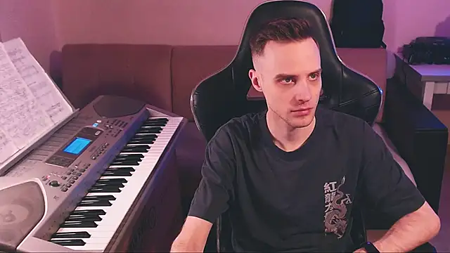 Sweetparker online show from 5, 12, 2025