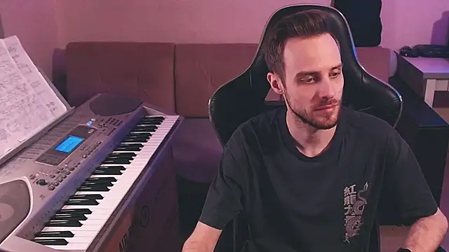 Sweetparker online show from 12, 11, 2025