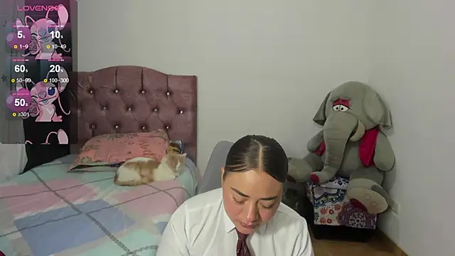 ReyleDoll online show from 23, 4, 2026