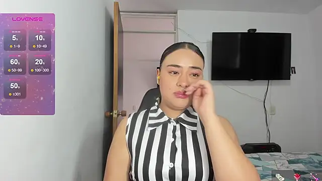 ReyleDoll online show from 23, 7, 2026