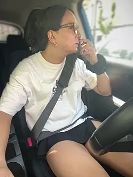 Chic desire online show from 19, 4, 2026