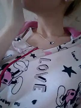 YogisticJuli666 online show from 18, 2, 2025