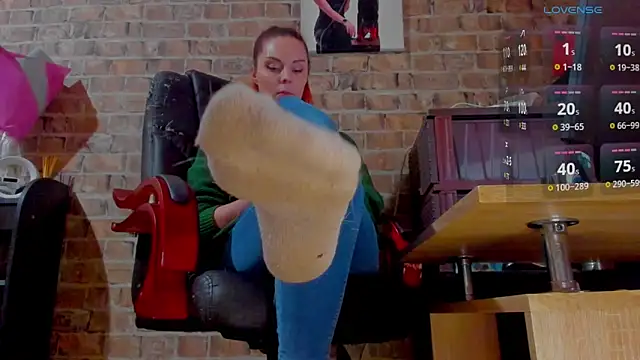 MrsVenus online show from 3, 3, 2025