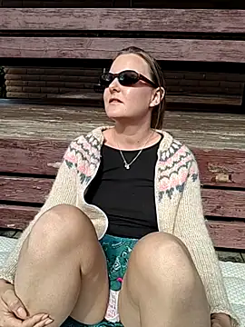 SwedishJennifer online show from 4, 5, 2026