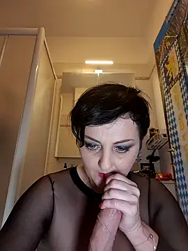 lucillabollente online show from 25, 9, 2025