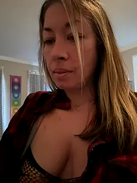 Snapshot of _NinaLuvSins_ chatting on 8, 10, 2025 NinaLuvSins online show from 8, 10, 2025