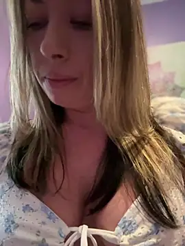 Snapshot of _NinaLuvSins_ chatting on 24, 4, 2026 NinaLuvSins online show from 24, 4, 2026