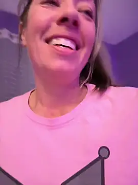 NinaLuvSins  online show from 16, 7, 2026