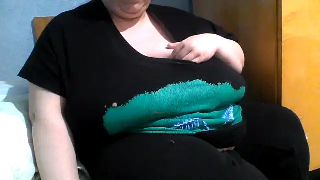 Snapshot of hotbbwAssxx chatting on 28, 4, 2026 hotbbwAssxx online show from 28, 4, 2026