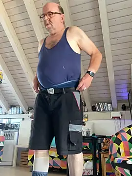 wankcellar online show from 24, 6, 2026