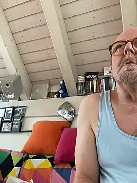 wankcellar online show from 26, 4, 2026