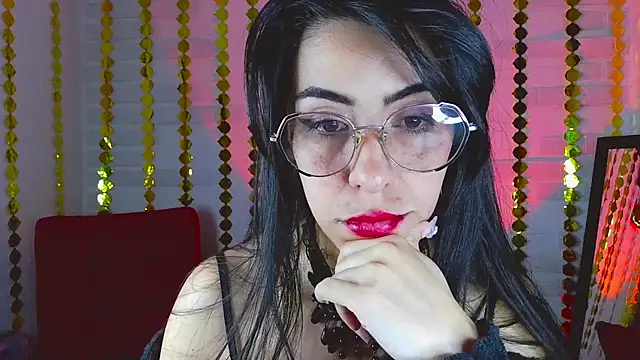 Snapshot of sky_girl1 chatting on 8, 3, 2025 sky girl1 online show from 8, 3, 2025