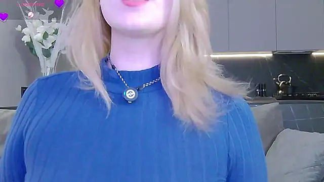 Snapshot of Sinful_Eyes chatting on 6, 2, 2025 Sinful Eyes online show from 6, 2, 2025