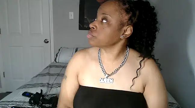 Sexymona1218 online show from 3, 3, 2025