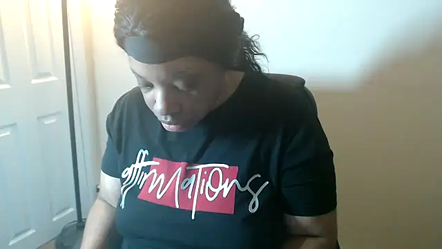 Sexymona1218 online show from 9, 3, 2026