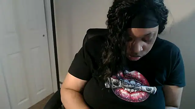 Sexymona1218 online show from 27, 4, 2026