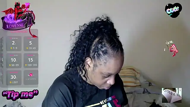 Sexymona1218 online show from 4, 12, 2025