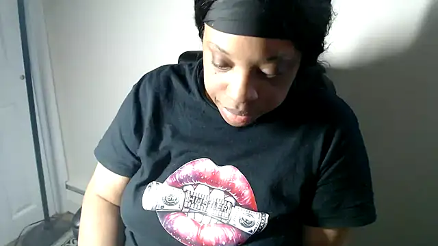 Sexymona1218 online show from 28, 2, 2026