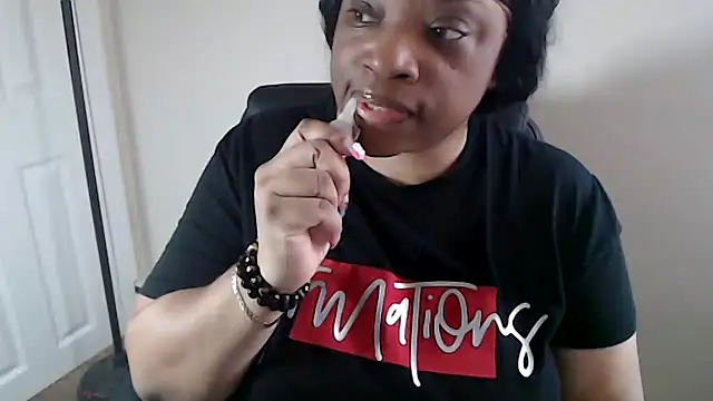 Sexymona1218 online show from 13, 7, 2026