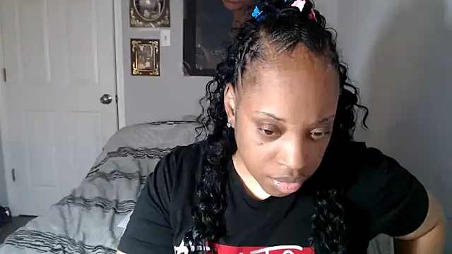 Sexymona1218 online show from 16, 10, 2025