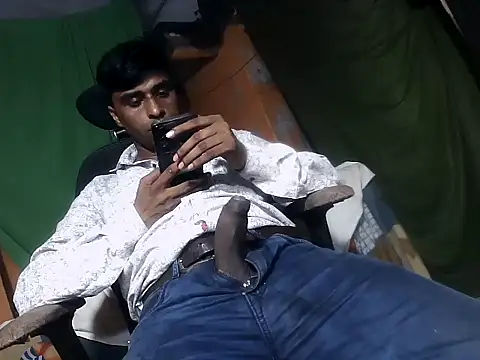 desiboy1101 online show from 30, 9, 2025