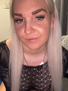 MIA-XXX online show from 12, 11, 2025