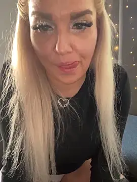 MIA-XXX online show from 5, 11, 2025