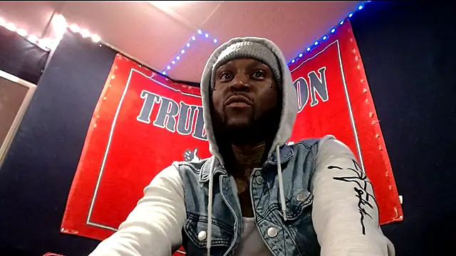 iBreakHeartz online show from 5, 11, 2025