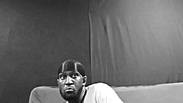 iBreakHeartz online show from 30, 10, 2025