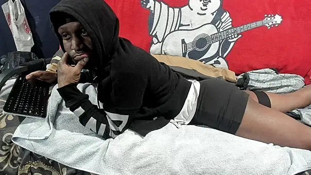 iBreakHeartz online show from 26, 12, 2024