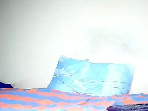 Snapshot of LifeLineSL chatting on 15, 10, 2025 LifeLineSL online show from 15, 10, 2025