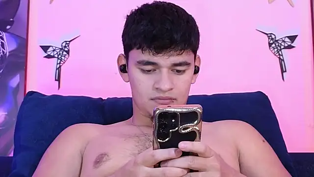 Snapshot of VikoHands chatting on 31, 3, 2026 VikoHands online show from 31, 3, 2026