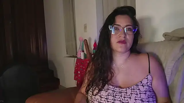 DeesseLuxure online show from 10, 11, 2025